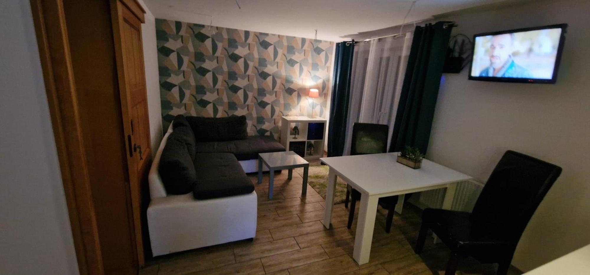 Ferienwohnung Cudowny Zakatek Z Ogrodem I Basenem Bukwica  Zimmer foto